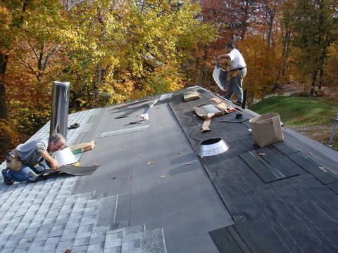 Roofing crew
